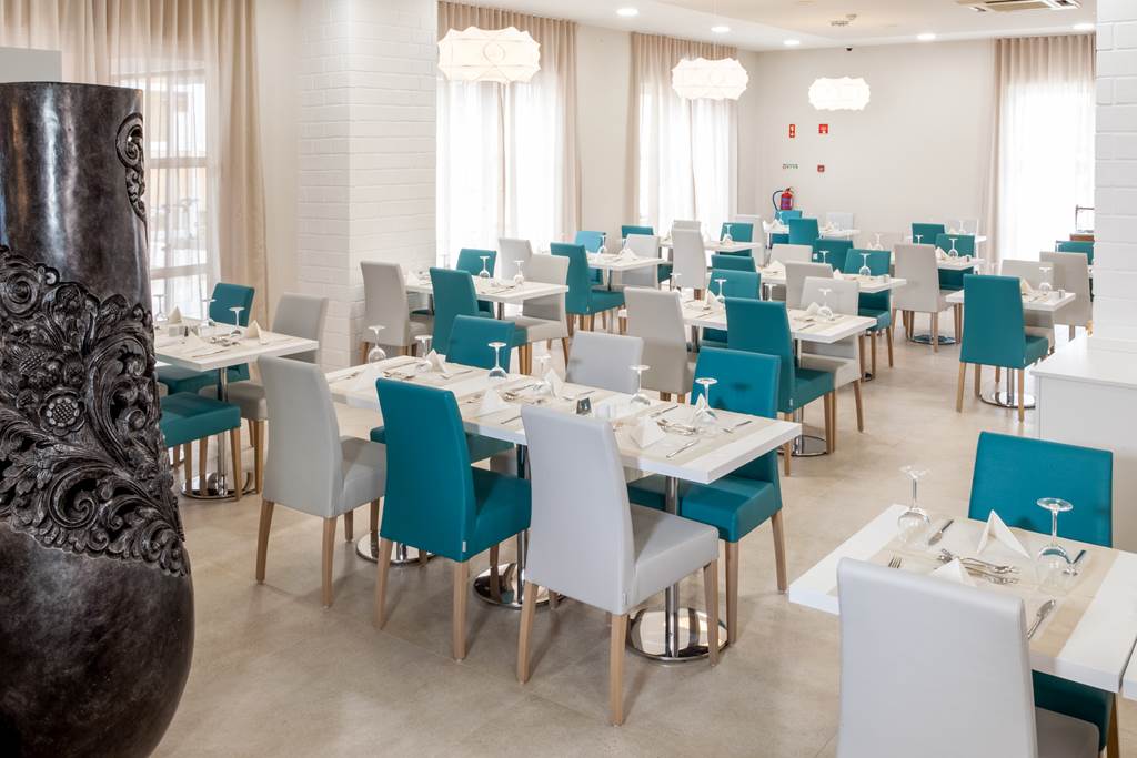 FAO_69567_Vitors_Plaza_1017_55