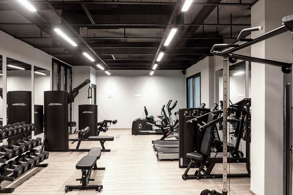 PFO_69403_Anemi_Hotel__Executive_Suites_0123_12