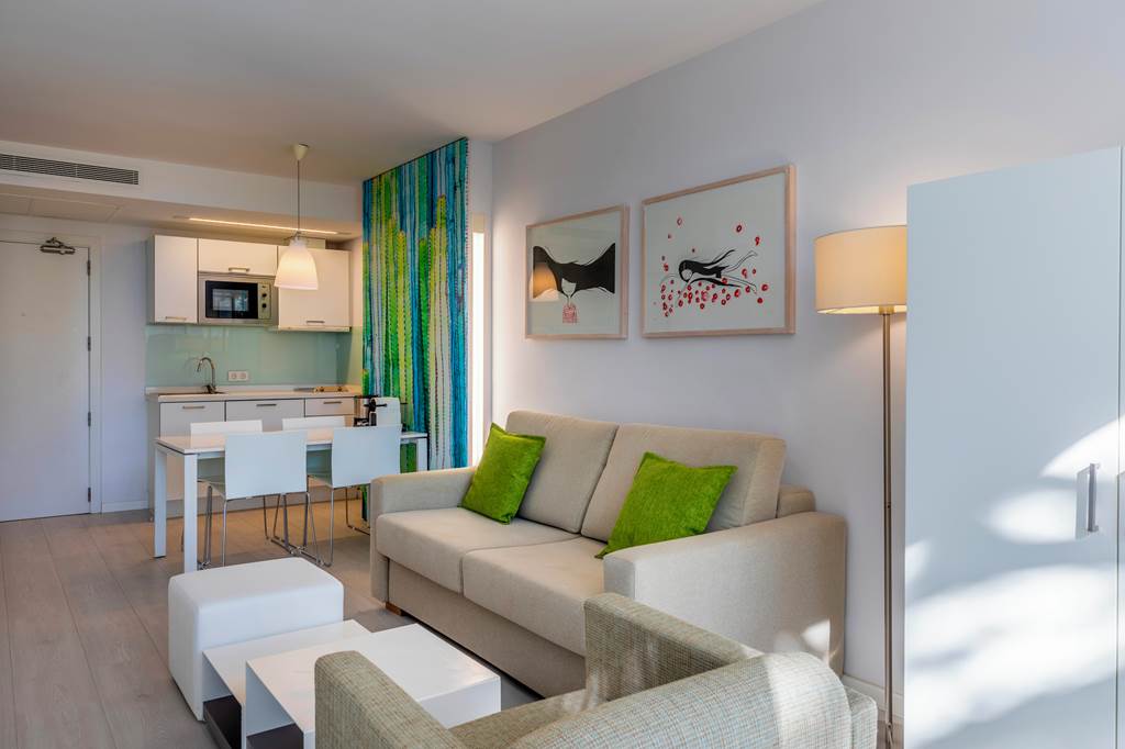 PMI_467_Hotel_Illa_dOr__Illa_dOr_Club_Apartments_1223_24