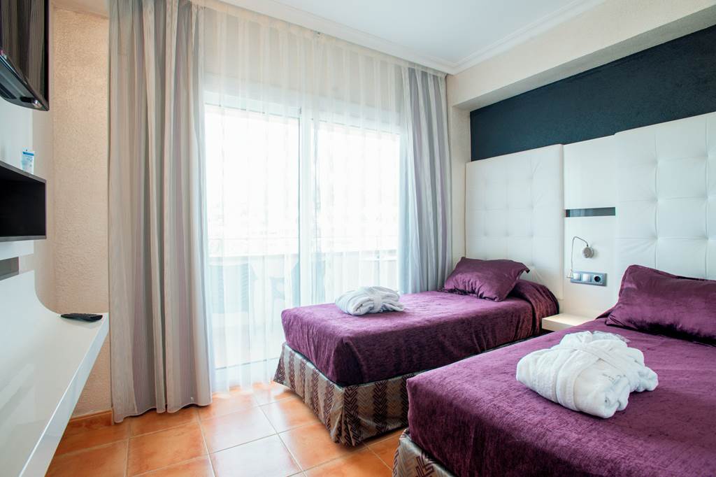 PMI_633_Marina_Portals_Hotel_0723_09