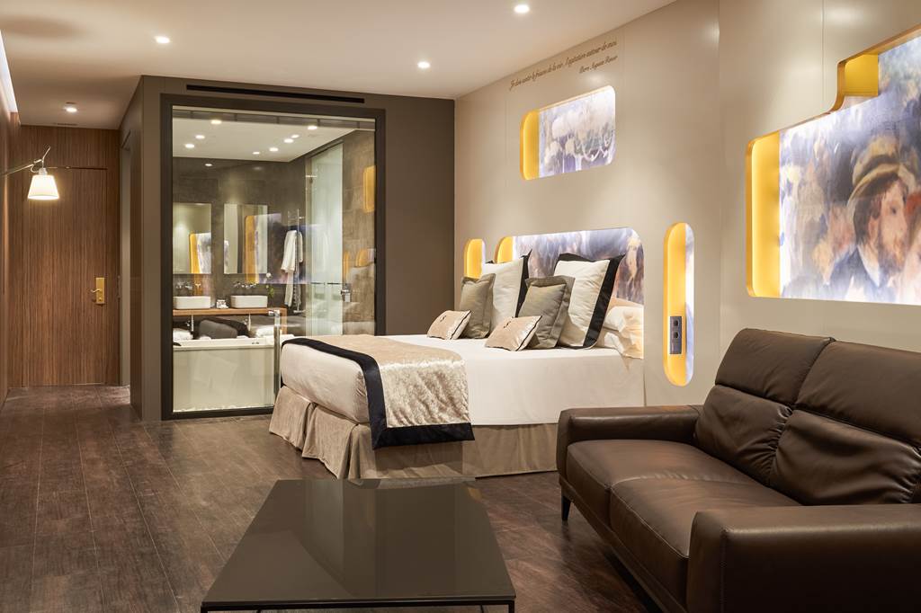 PMI_69499_Pure_Salt_Port_Adriano_0517_15