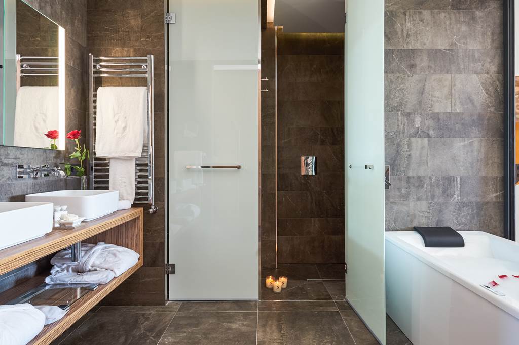 PMI_69499_Pure_Salt_Port_Adriano_0517_17