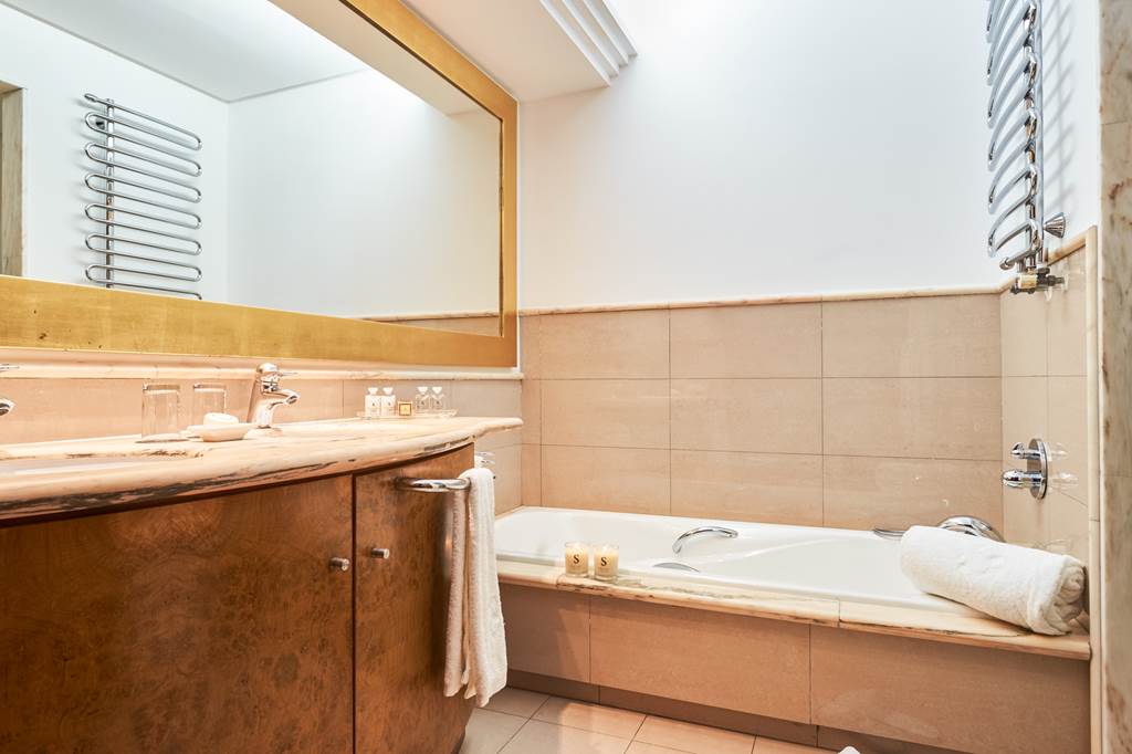 PMI_69499_Pure_Salt_Port_Adriano_0517_23