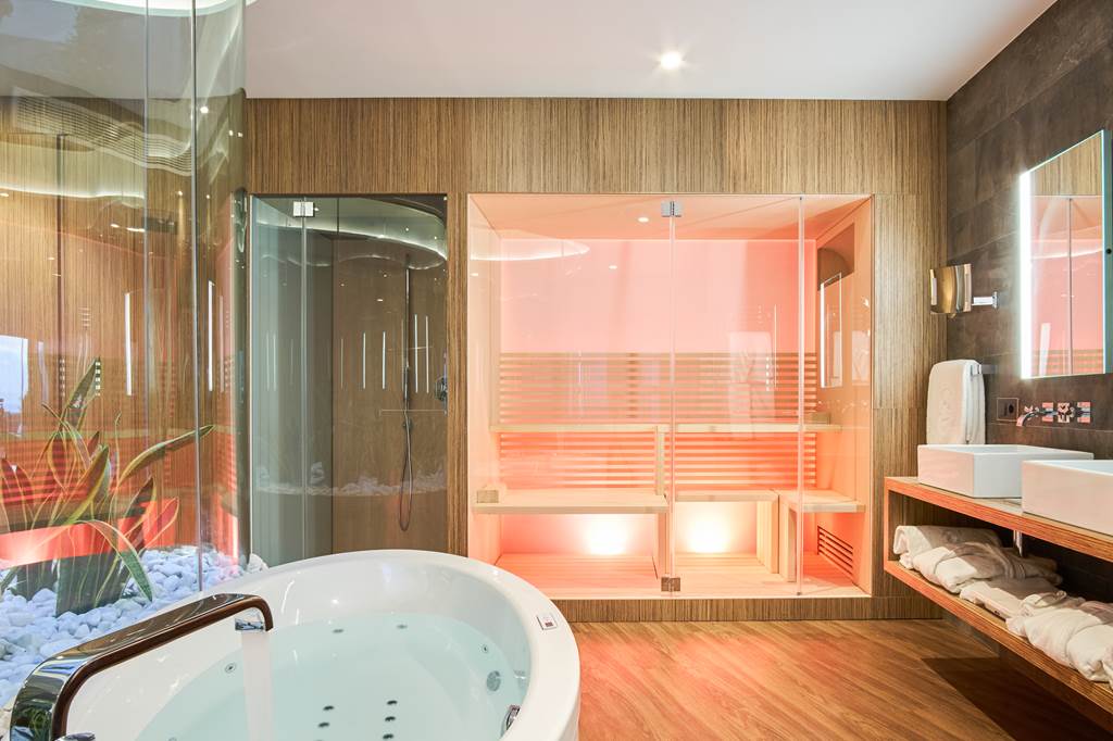 PMI_69499_Pure_Salt_Port_Adriano_0517_40