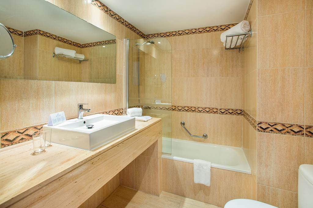 PMI_72360_Zafiro_Rey_Don_Jaime_0723_22