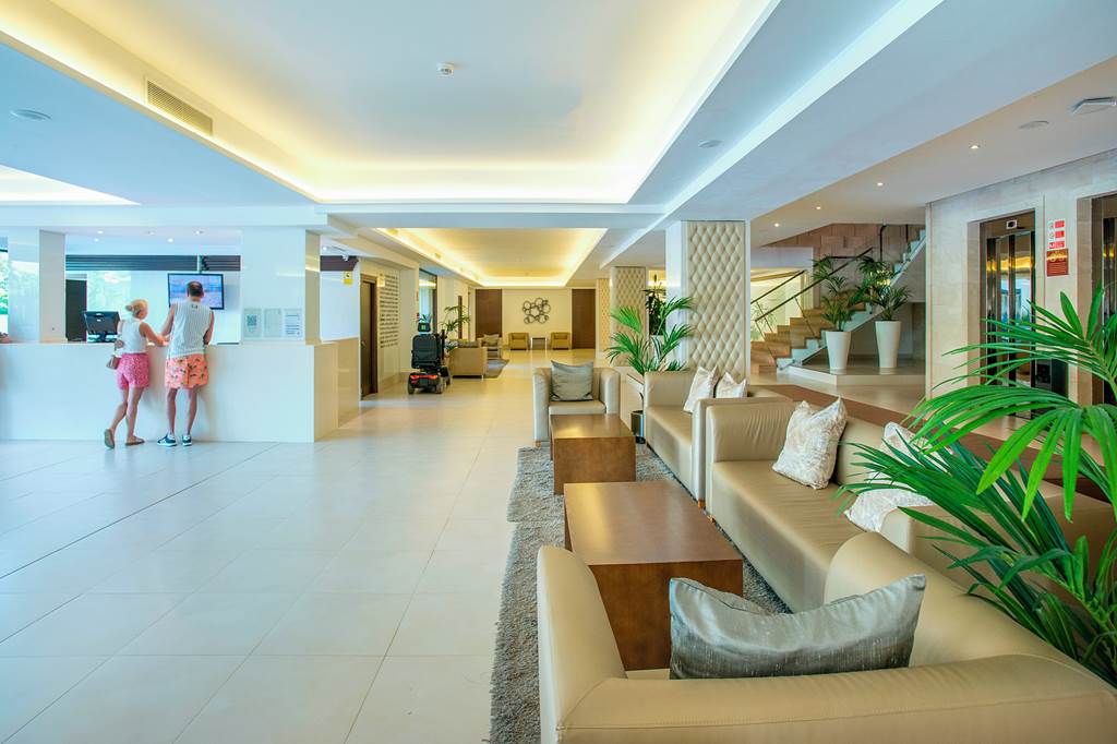 PMI_72360_Zafiro_Rey_Don_Jaime_0723_23