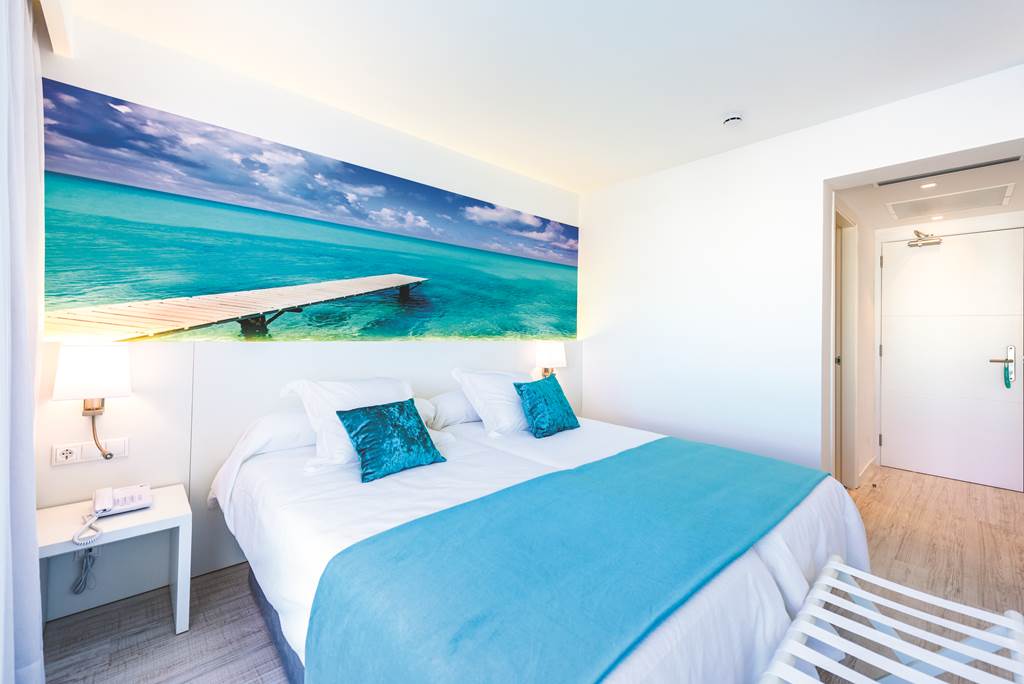 PMI_72990_Plaza_Beach_Santa_Ponsa_0615_03