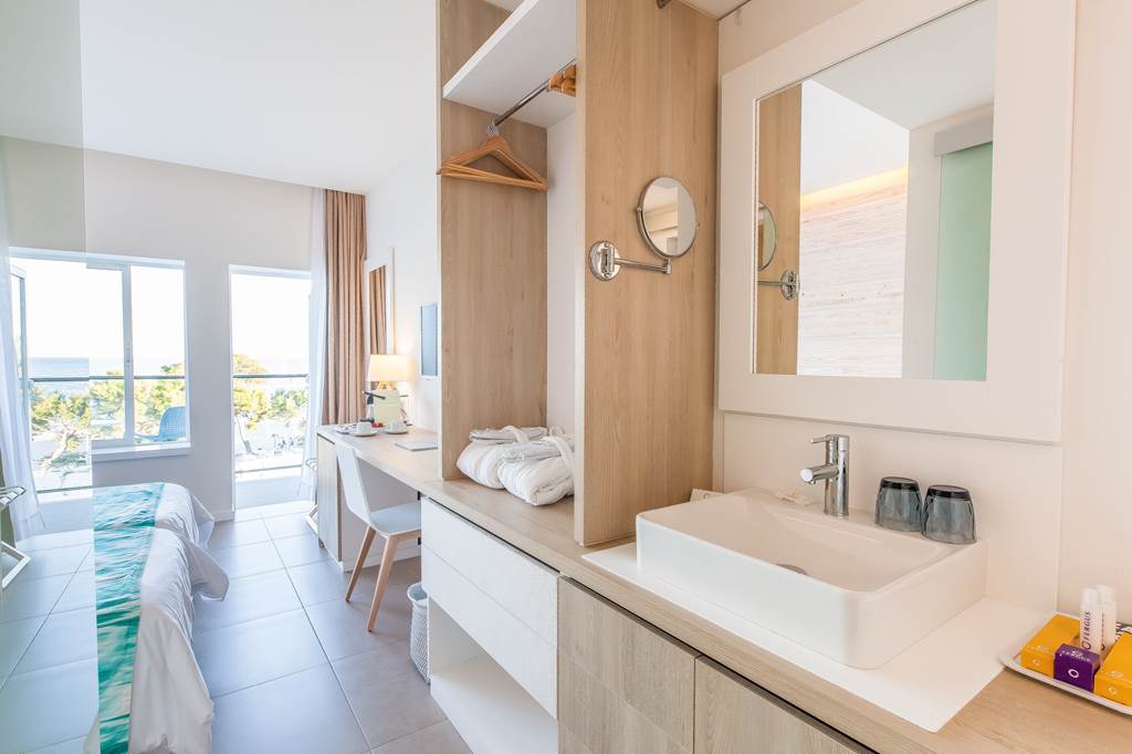 PMI_73322_FERGUS_Style_Palmanova_0818_22