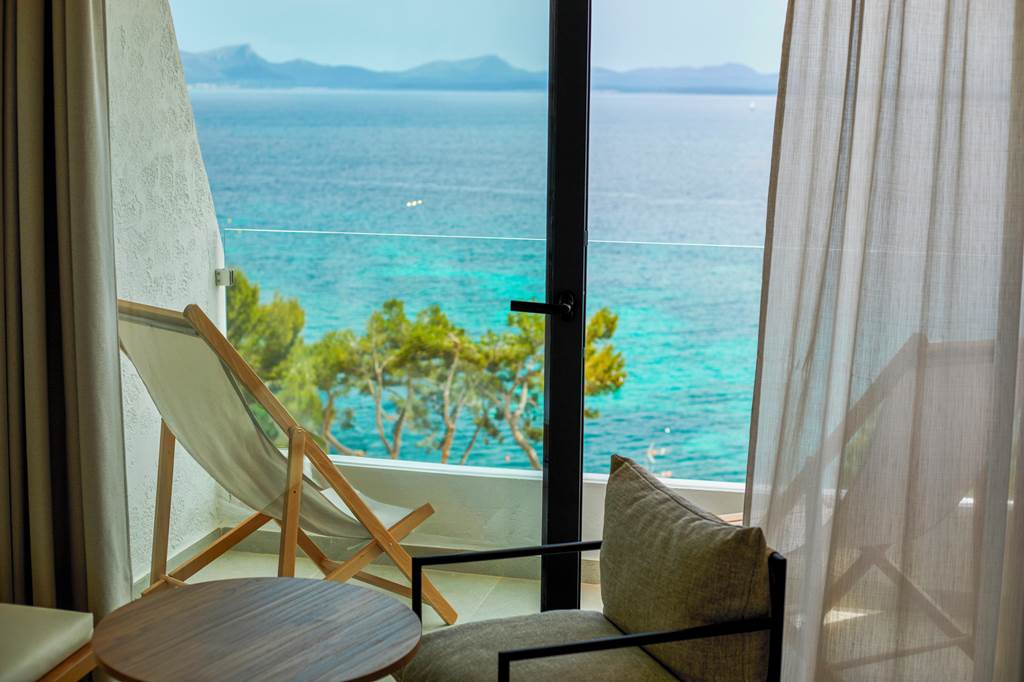 PMI_73674_Inmood_Aucanada_formerly_Hotel_President_0124_06