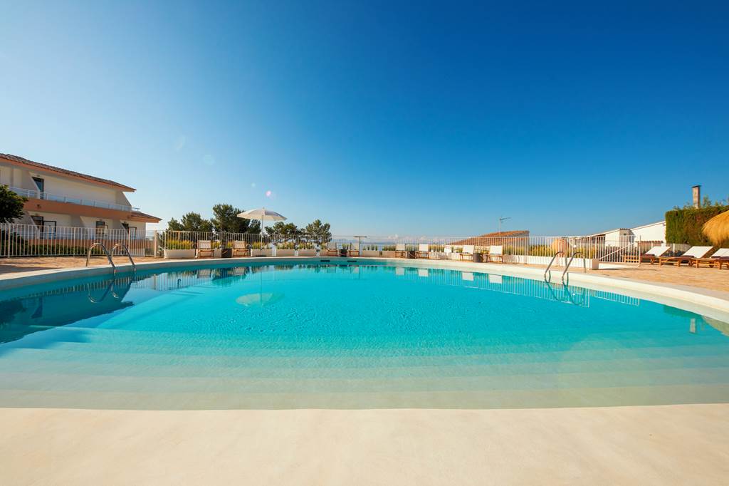 PMI_73674_Inmood_Aucanada_formerly_Hotel_President_0623_06