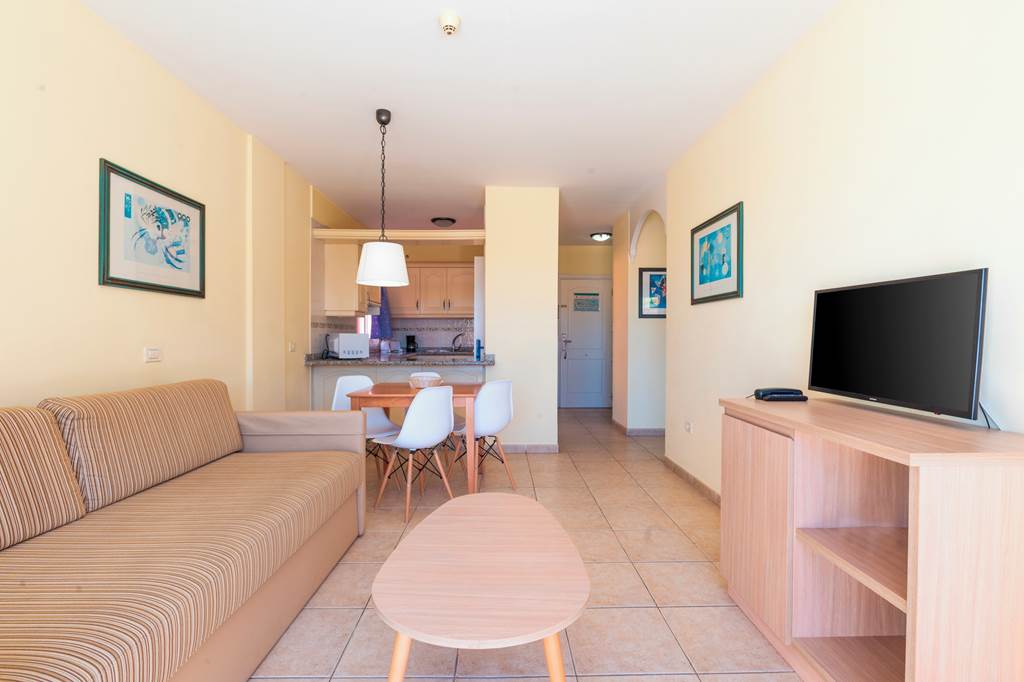 TFS_71224_Granada_Park_Apartments_0324_16