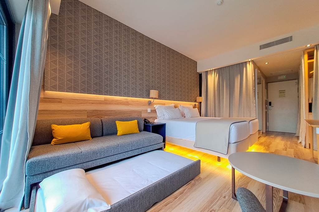 FAO_82862_Tivoli_Alvor_Algarve_Resort__Slide__Splash_Waterpark_0324_02