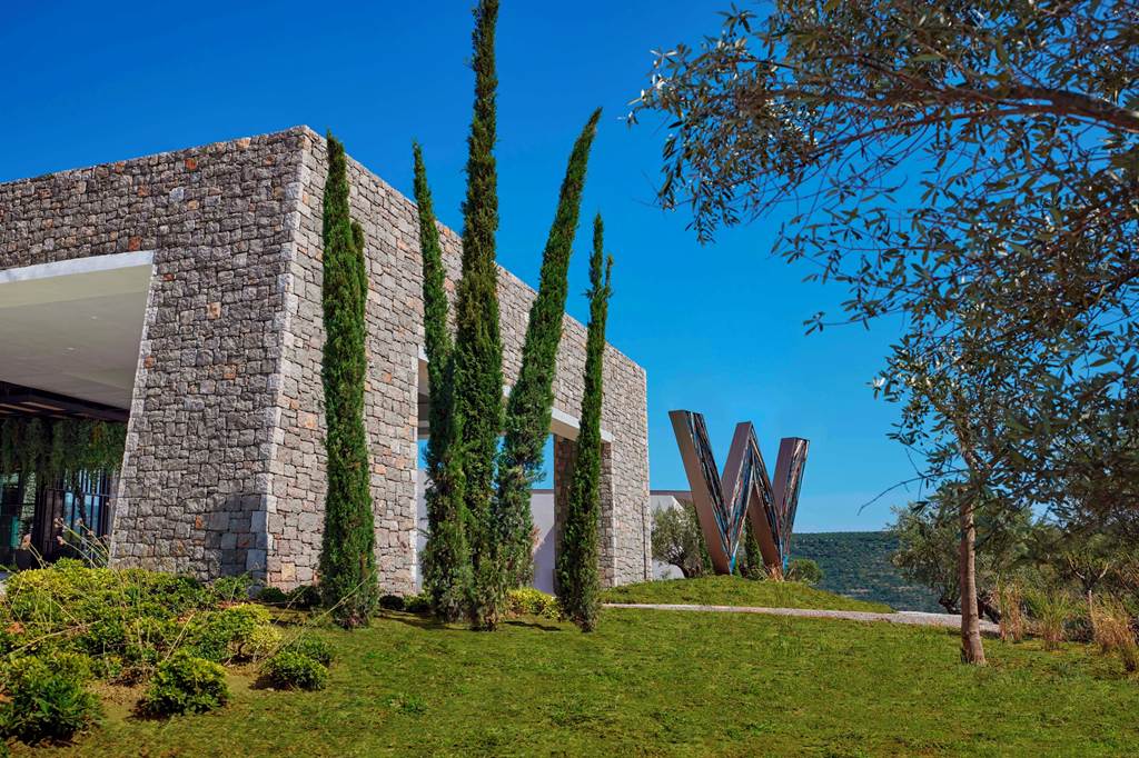 KLX_85207_W_Costa_Navarino_0323_19