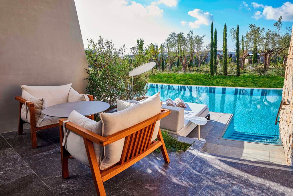 KLX_85207_W_Costa_Navarino_0323_40