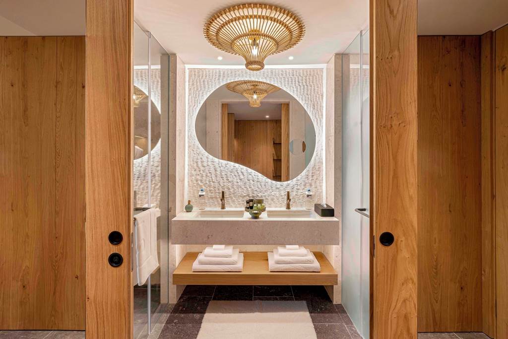 KLX_85207_W_Costa_Navarino_0323_42