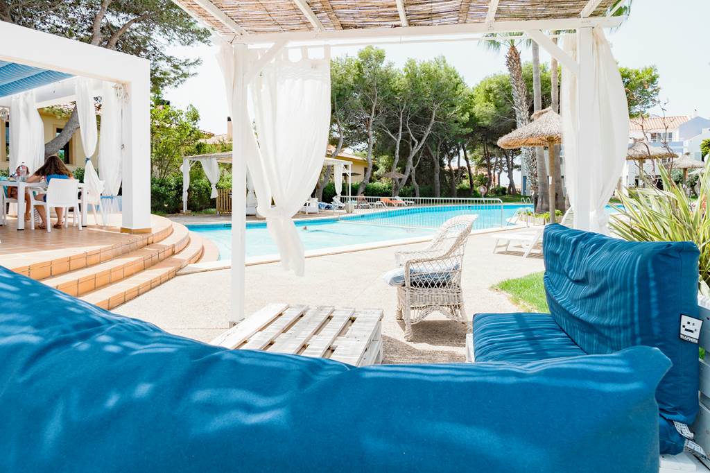 MAH_85401_Club_Ciudadela_Apartmentss_0423_03