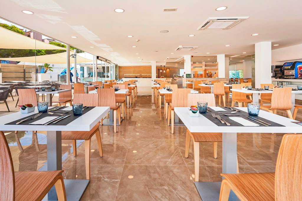 PMI_80692_Globales_Cala_Bona_Suites_0821_03