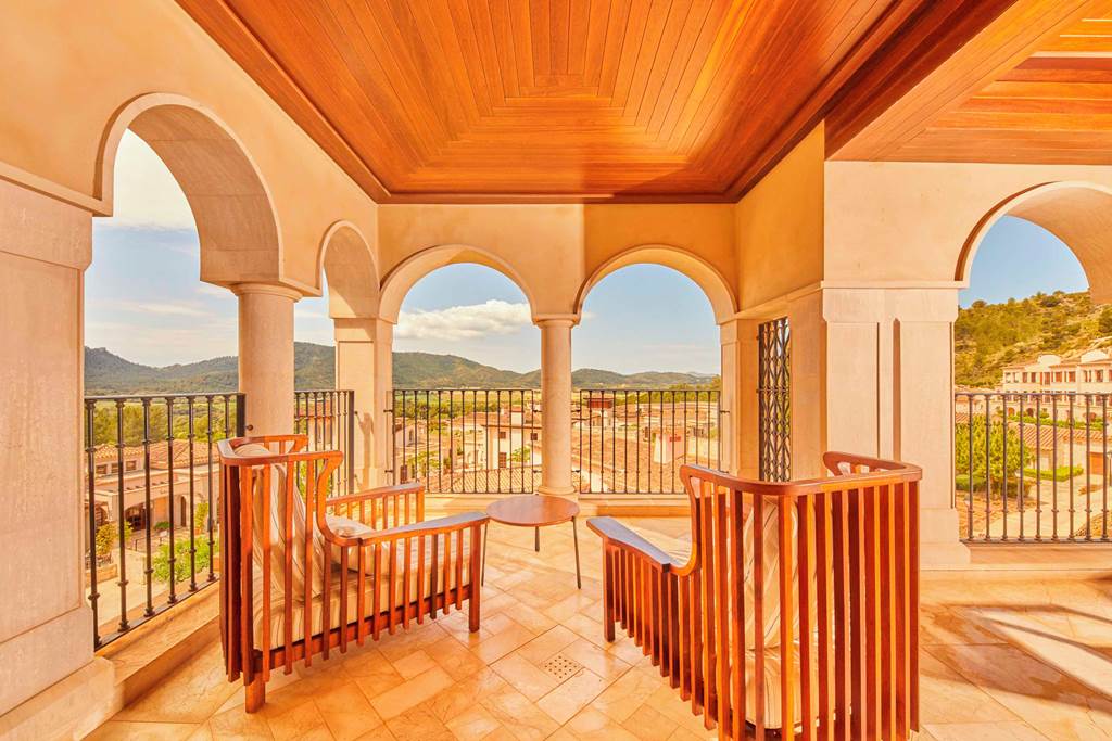 PMI_85056_Cap_Vermell_Grand_HoteL_0123_42