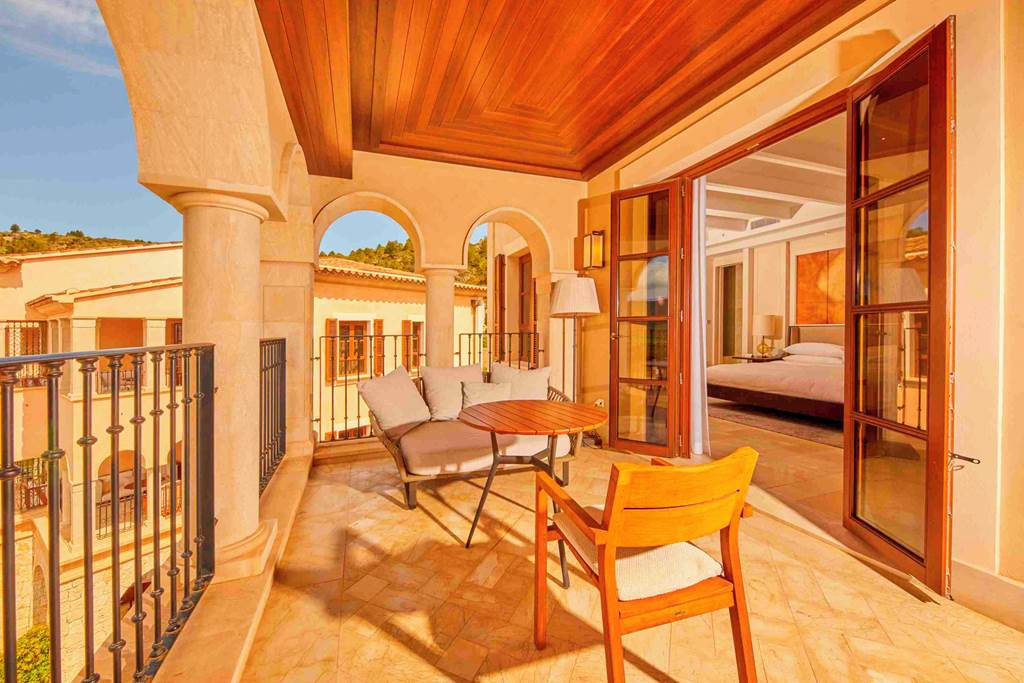 PMI_85056_Cap_Vermell_Grand_Hotell_0123_83