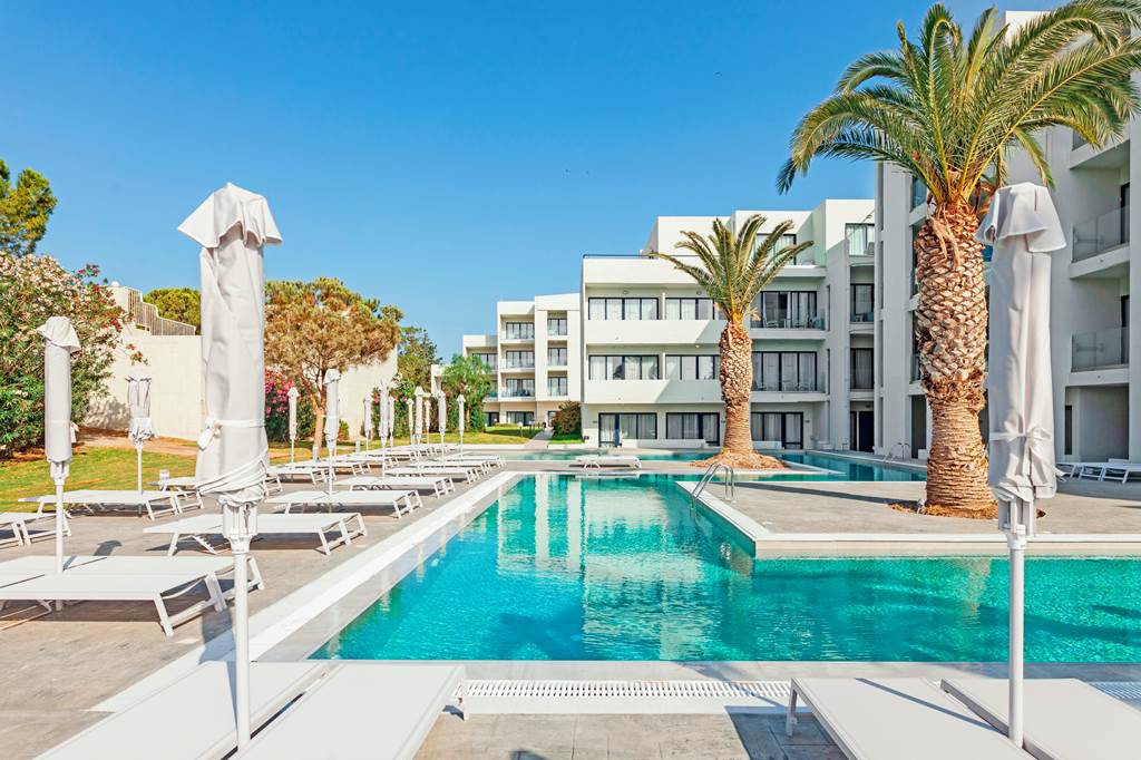 RHO_83420_Blue_Sea_Holiday_Village_0722_07